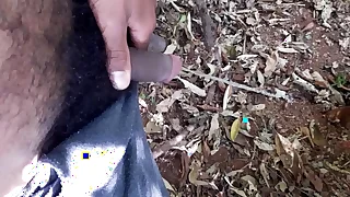 Pentelhudo mijando no Mato de pau Mole &commat;kako fire just for fans